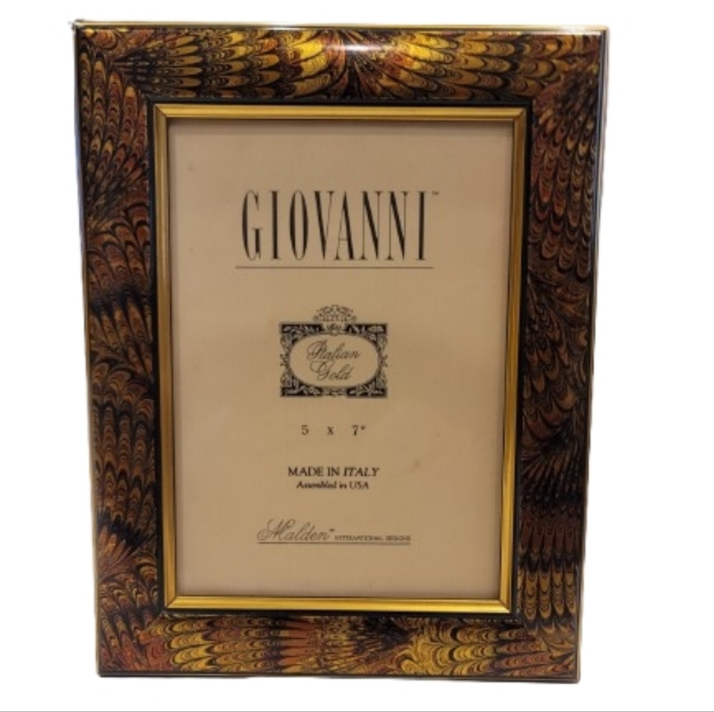 Giovanni Marbled Feather Wood 5X7 Frame Black Gold